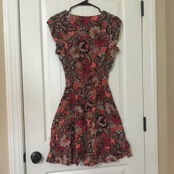 Dress - Picture 2 of 4